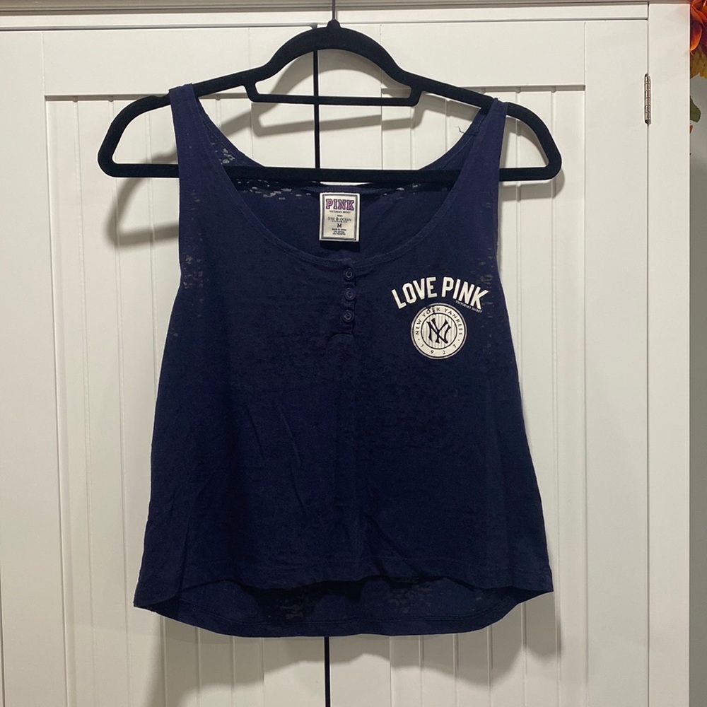 ⚾️VS PINK New York Yankees Tank⚾️